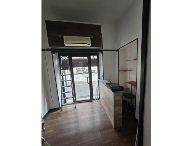 Anteprima foto 2 - Negozio in Vendita a Torino - Santa Rita