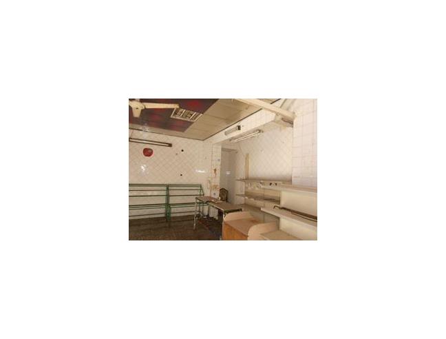 Anteprima foto 7 - Negozio in Vendita a Torre del Greco (Napoli)