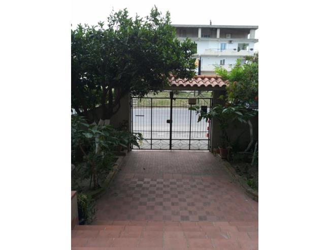 Anteprima foto 2 - Palazzo/Stabile in Vendita a Botricello (Catanzaro)