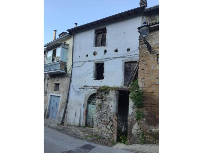 Anteprima foto 1 - Palazzo/Stabile in Vendita a Canepina (Viterbo)