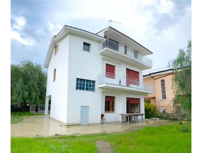 Anteprima foto 2 - Palazzo/Stabile in Vendita a Capaccio Paestum (Salerno)