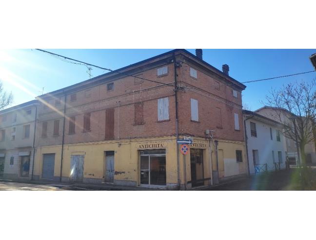 Anteprima foto 1 - Palazzo/Stabile in Vendita a Castelnuovo Rangone (Modena)