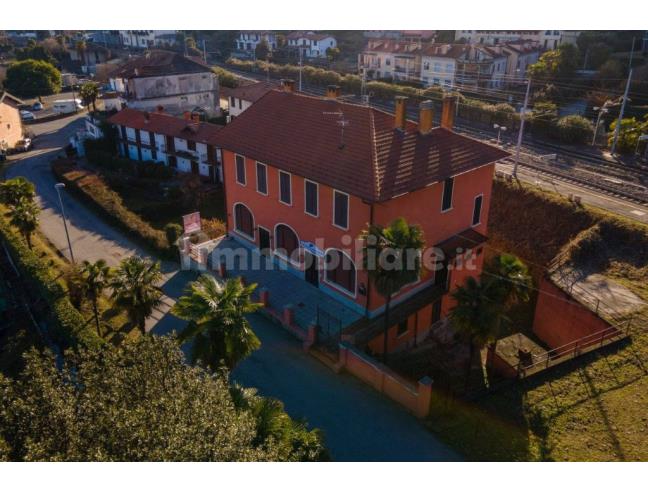 Anteprima foto 2 - Palazzo/Stabile in Vendita a Meina (Novara)
