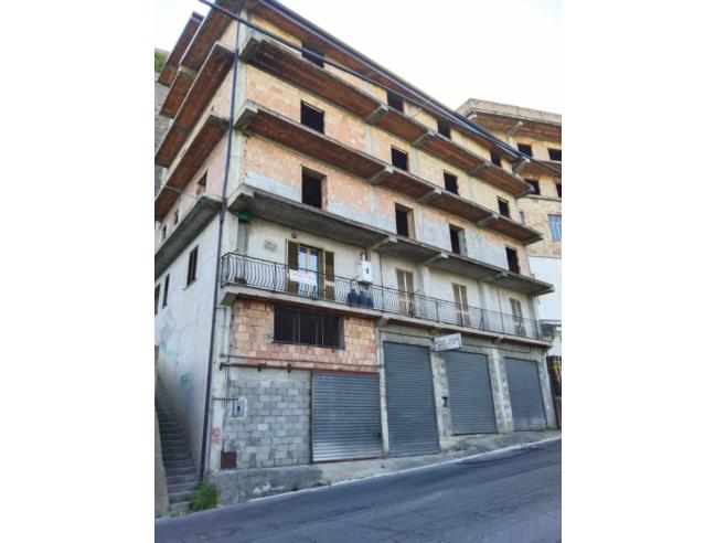 Anteprima foto 2 - Palazzo/Stabile in Vendita a Petilia Policastro (Crotone)