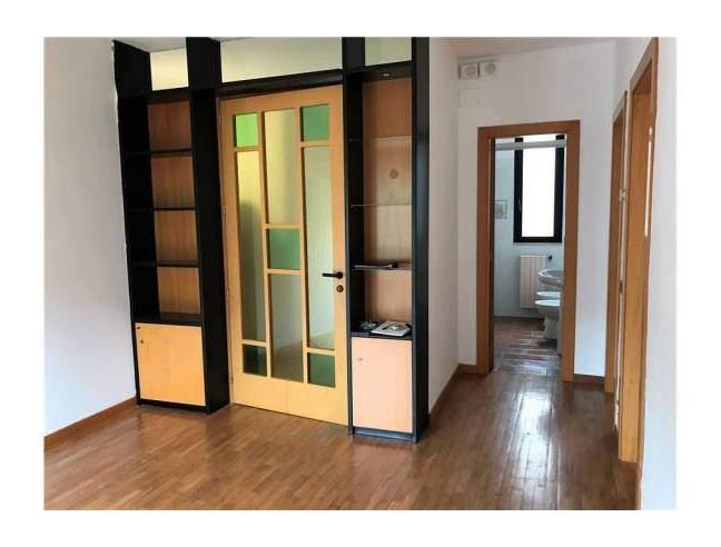 Anteprima foto 5 - Palazzo/Stabile in Vendita a Sannicandro di Bari (Bari)