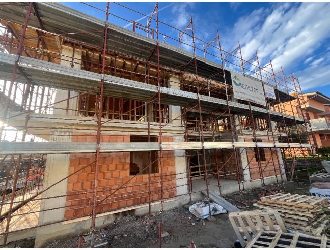 Anteprima foto 4 - Palazzo/Stabile in Vendita a Teramo - Piano D'accio