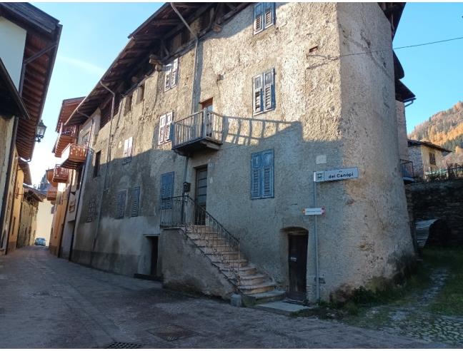 Anteprima foto 1 - Palazzo/Stabile in Vendita a Terzolas - Stazione Di Terzolas