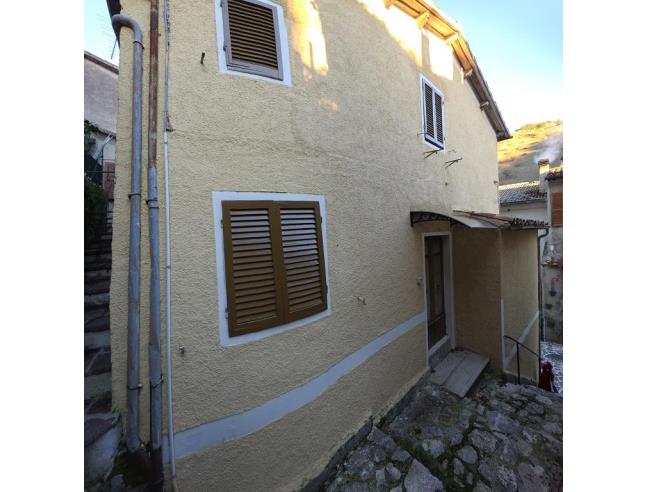 Anteprima foto 2 - Porzione di casa in Vendita a Serravalle di Chienti (Macerata)