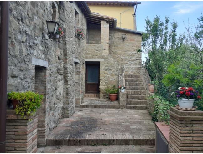 Anteprima foto 1 - Porzione di casa in Vendita a Valfabbrica - Vocabolo Casella Monteverde