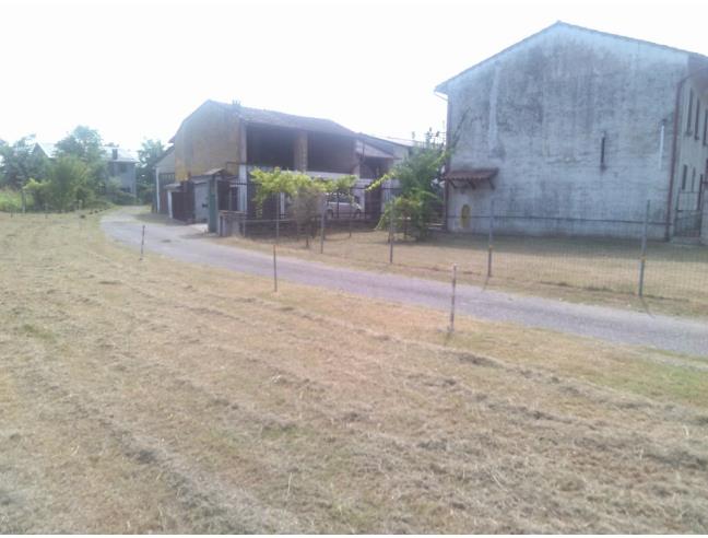 Anteprima foto 3 - Rustico/Casale in Vendita a Caselle Landi - Bruzzelle