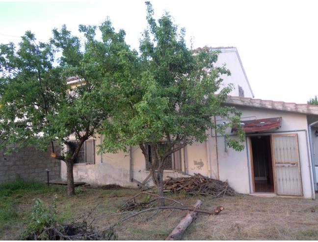 Anteprima foto 2 - Rustico/Casale in Vendita a Loreto Aprutino (Pescara)