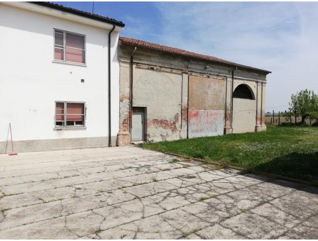 Anteprima foto 2 - Rustico/Casale in Vendita a Ostiglia - Comuna Bellis