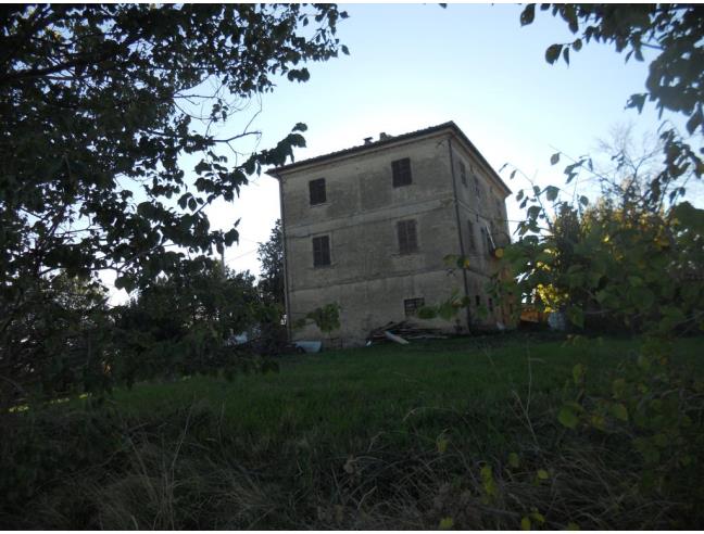 Anteprima foto 1 - Rustico/Casale in Vendita a San Lorenzo in Campo (Pesaro e Urbino)