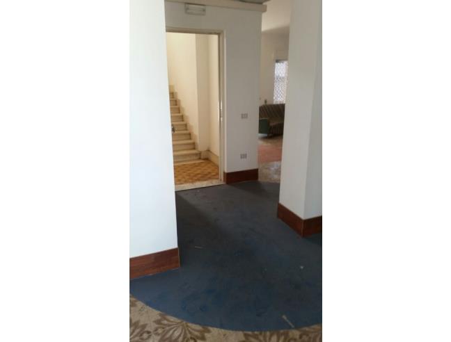 Anteprima foto 3 - Showroom in Vendita a Arzano (Napoli)