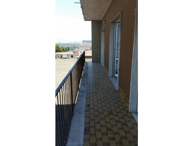 Anteprima foto 6 - Showroom in Vendita a Arzano (Napoli)