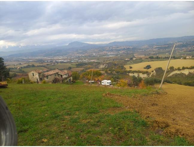 Anteprima foto 3 - Terreno Agricolo/Coltura in Vendita a Ancarano (Teramo)