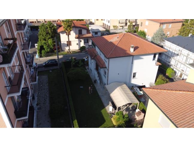 Anteprima foto 1 - Villa in Vendita a Bernareggio (Monza e Brianza)