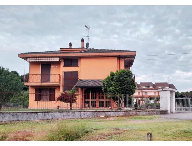Anteprima foto 1 - Villa in Vendita a Fara Novarese (Novara)