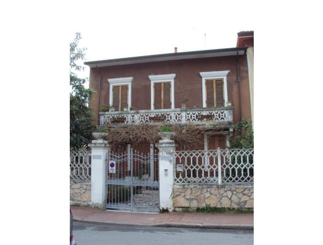 Anteprima foto 2 - Villa in Vendita a Massa - Centro città