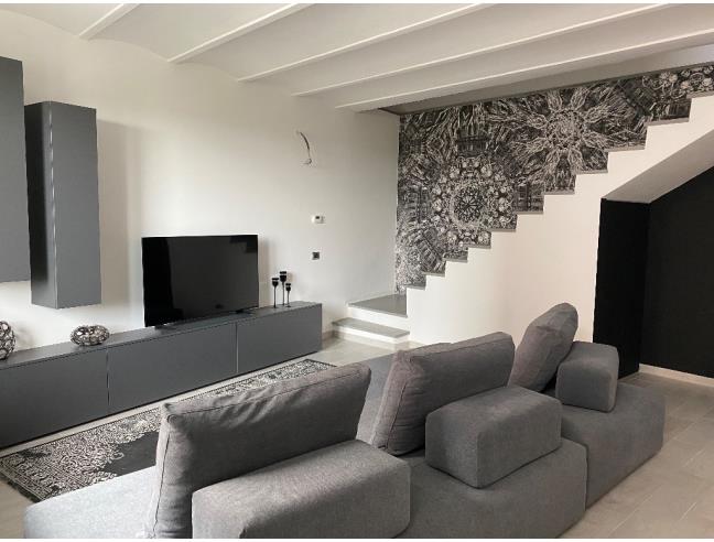 Anteprima foto 1 - Villa in Vendita a Montù Beccaria (Pavia)