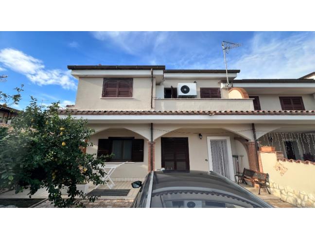 Anteprima foto 3 - Villetta a schiera in Vendita a Pomezia - Torvaianica