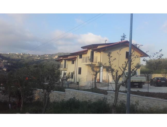 Anteprima foto 2 - Villetta a schiera in Vendita a Roccadaspide - Fonte