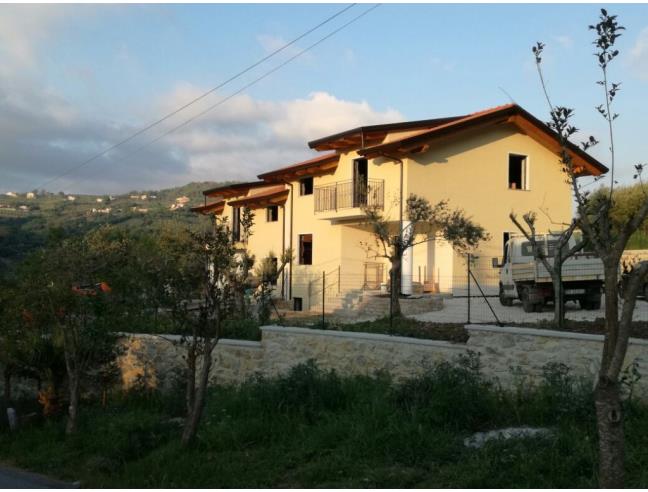 Anteprima foto 3 - Villetta a schiera in Vendita a Roccadaspide - Fonte