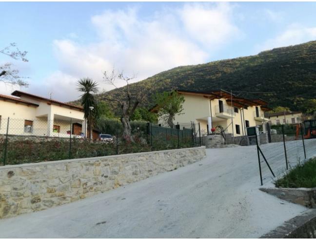 Anteprima foto 4 - Villetta a schiera in Vendita a Roccadaspide - Fonte