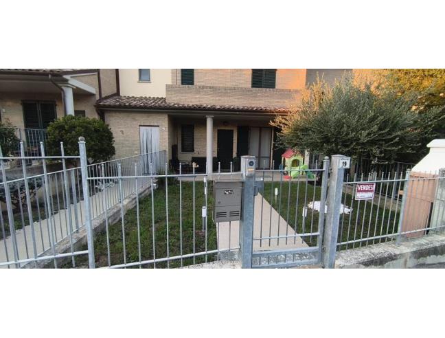Anteprima foto 2 - Villetta a schiera in Vendita a Staffolo (Ancona)